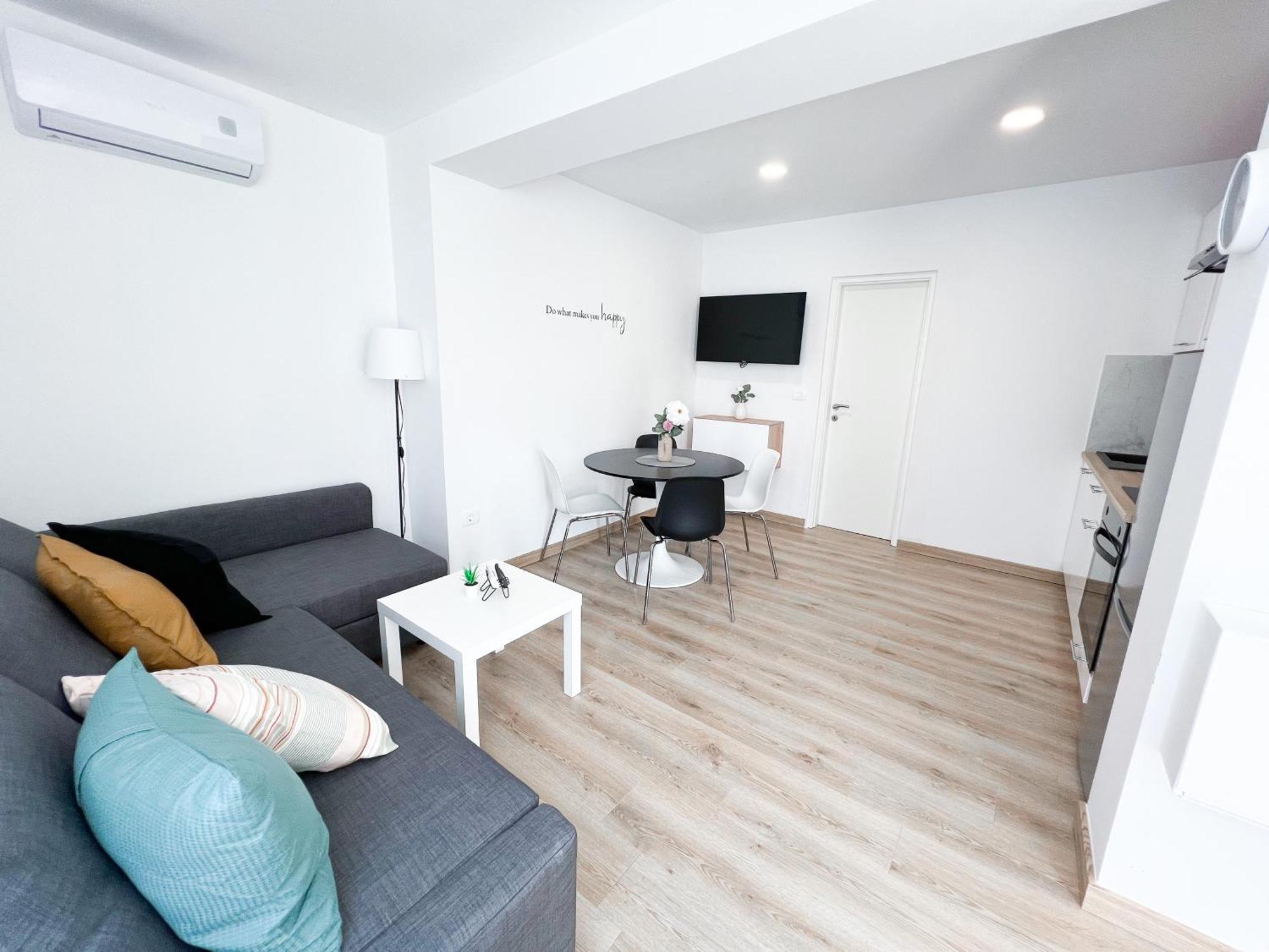 The Pinot'S Apartments Koper Exterior foto